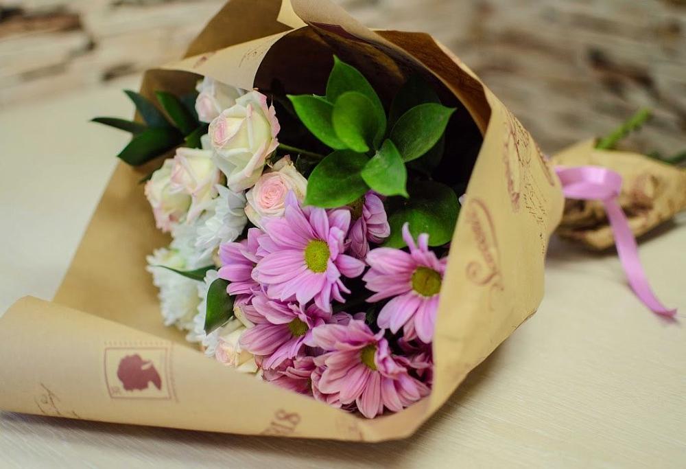 Букет цветов из: Розы и Хризантемы в Уват