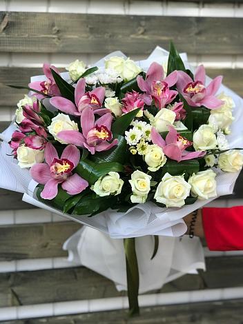 Букет цветов из: Розы и Хризантемы в Уват