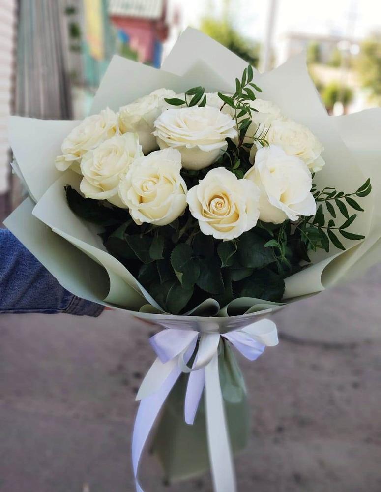 Букет Белые розы Проуд в Уват
