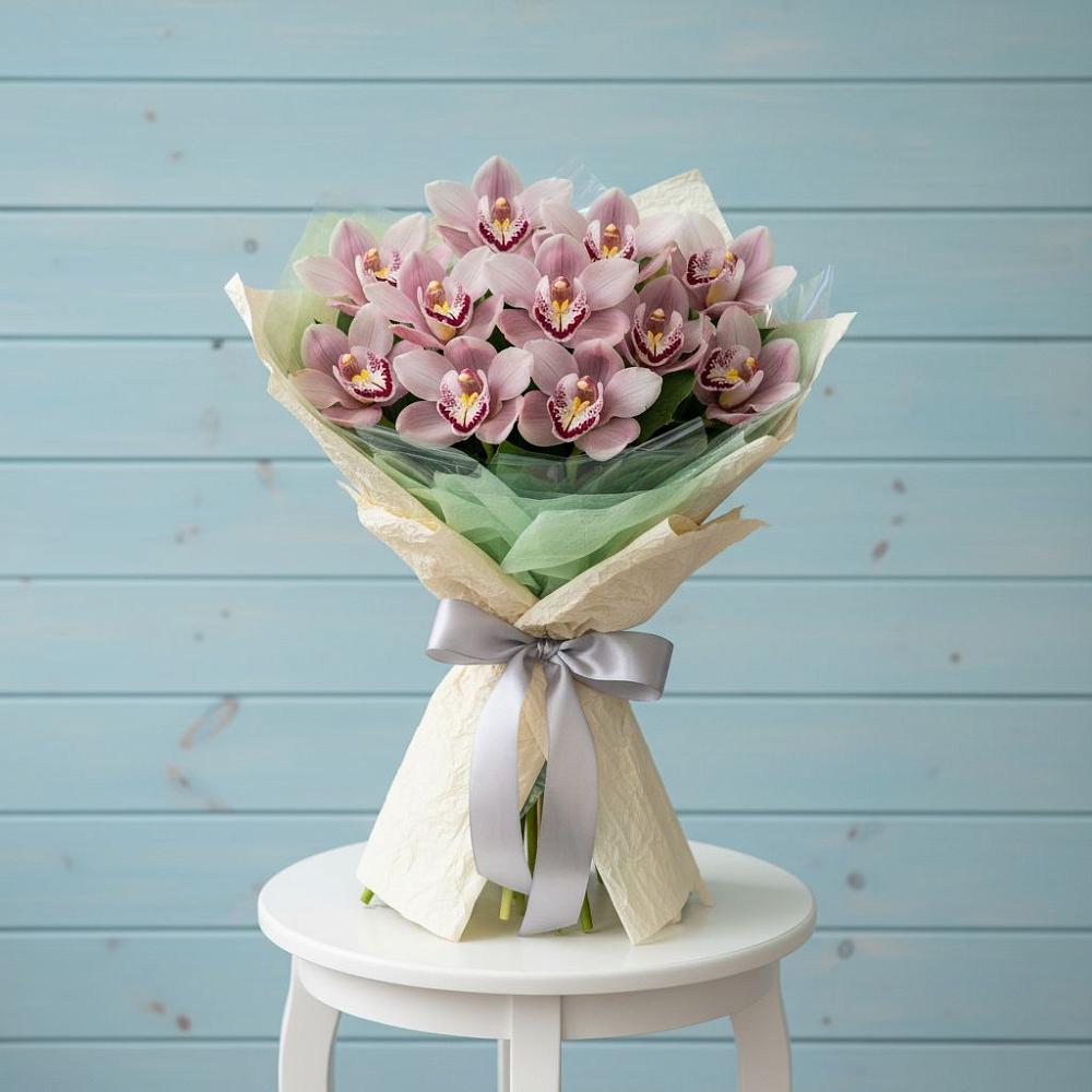 Букет цветов из: Орхидеи и Розы в Уват