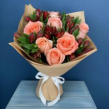 Букет цветов из:  Розы и Альстромерии в Уват