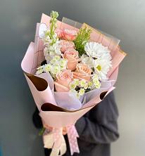 Букет цветов из:  Хризантемы и Розы в Уват