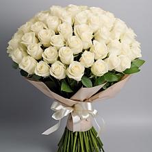 Букет 101 беля роза Белоснежка в Уват