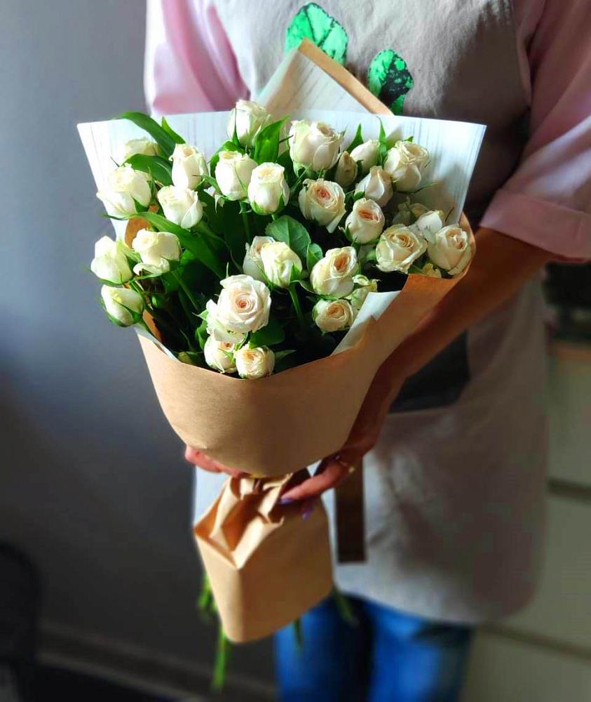 Букет цветов из: Розы в Уват