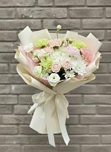 Букет цветов из:  Гвоздики, Розы, Лизиантусы и Хризантемы в Уват